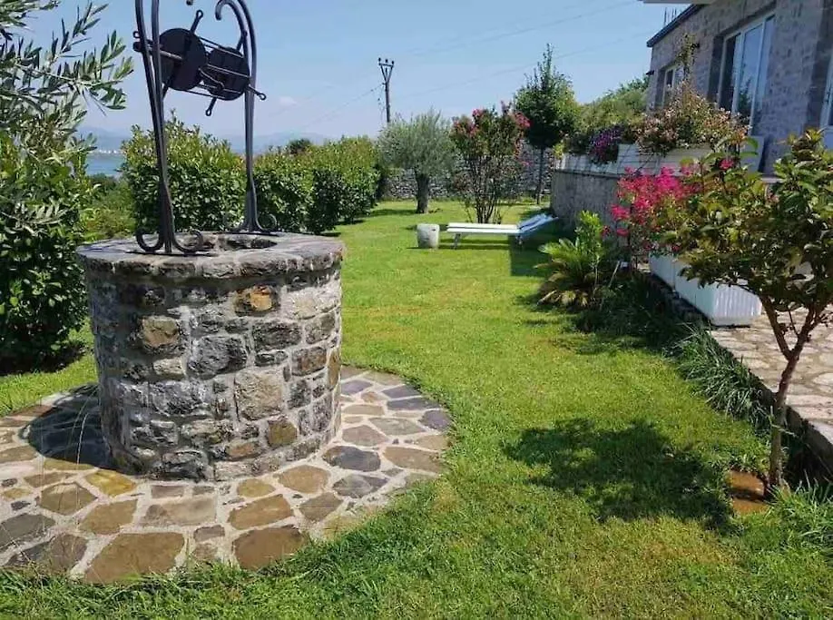 Vintage House With Stunning View Of Shkodra Lake Vila 0*, Shkodër Albânia